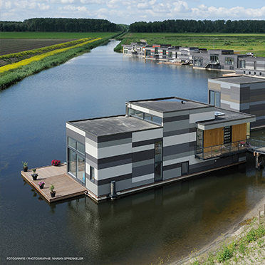 Habitations flottantes avec EQUITONE